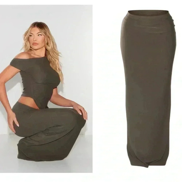 PrettyLittleThing Khaki Green Soft Touch Low Rise Maxi Skirt Women’s Size 6 - Picture 2 of 7